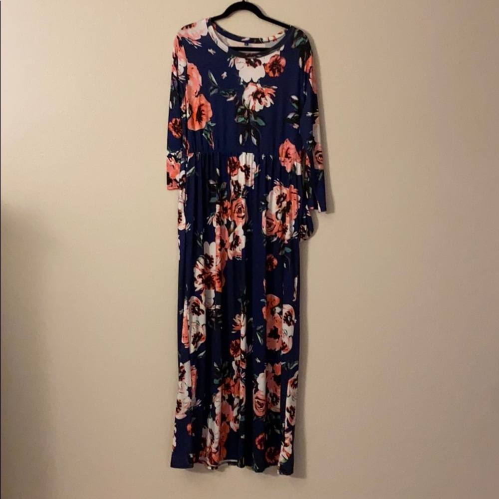 Long sleeved floral maxi dress
